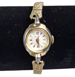 Vintage Waltham 17 Jewels Mechanical Women's Watch 16mm Running
